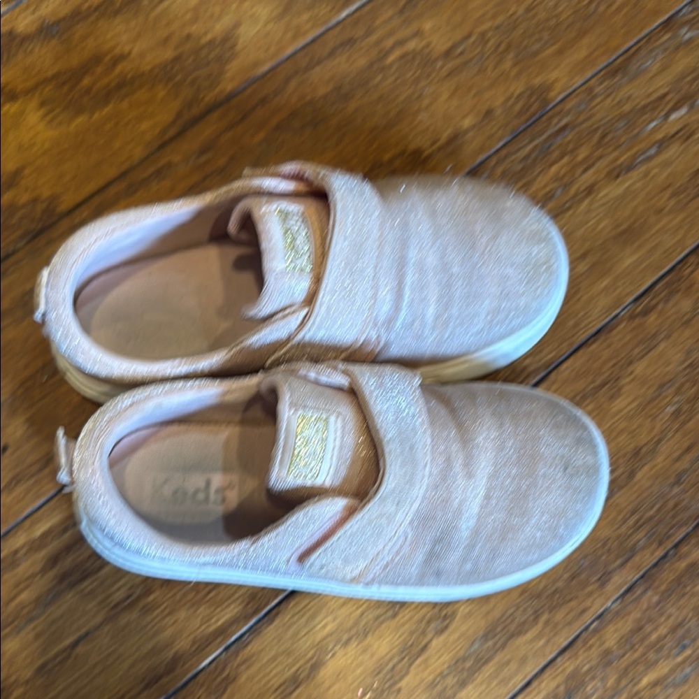 Keds, Toms, Vans, Stride Rite, OshKosh Shoes - Picture 13 of 16
